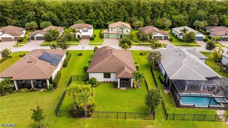 3 bedroom SingleFamilyResidence at 3421 Hampton Blvd, Hampton Lakes, Alva — photo 3