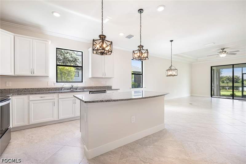 3 bedroom SingleFamilyResidence at 3421 Hampton Blvd, Hampton Lakes, Alva — photo 5