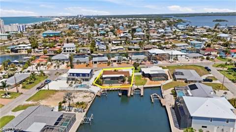 120 Albatross St, Fort Myers Beach FL - photo 6 of 50