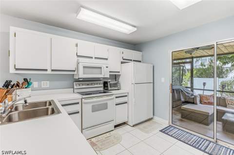 731 W Elkcam Cir A102, Marco Island FL - photo 11 of 33
