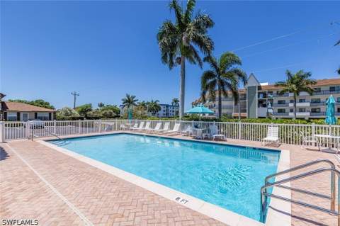 731 W Elkcam Cir A102, Marco Island FL - photo 12 of 33