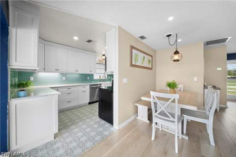 212 Angler Ct, Marco Island FL - photo 14 of 49