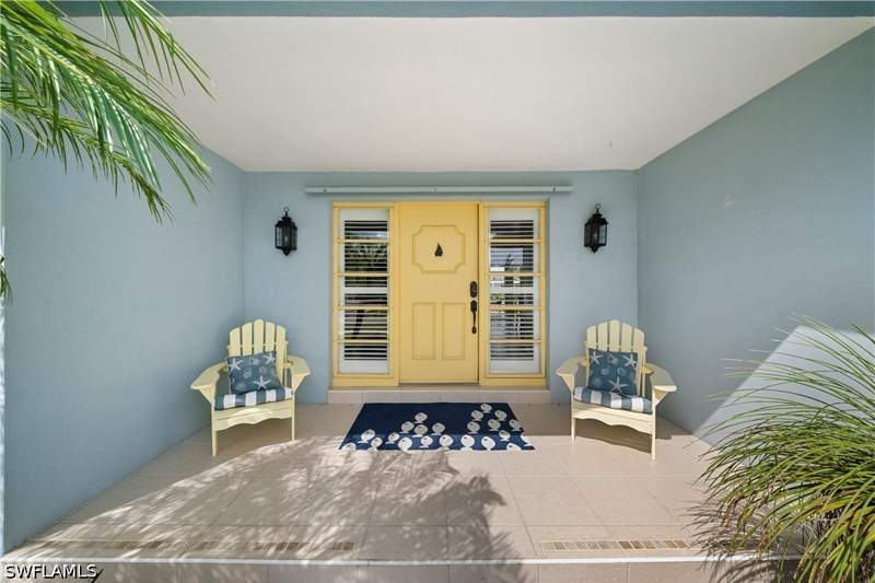 2 bedroom SingleFamilyResidence at 212 Angler Ct, Marco Beach, Marco Island — photo 3