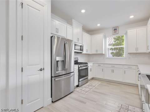 15558 Vittorio St, Naples FL - photo 14 of 42