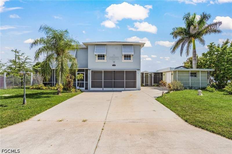 5 bedroom SingleFamilyResidence at 104 Davis Rd, Lehigh Acres, Lehigh Acres — photo 2