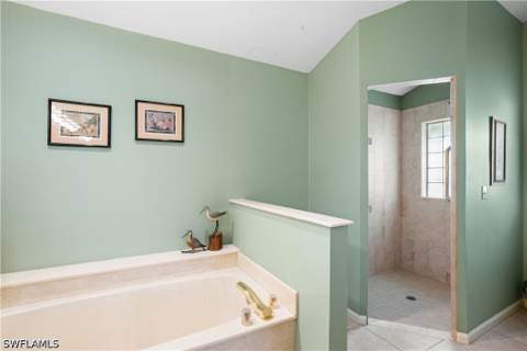 4570 Ashton Ct, Naples FL - photo 12 of 32