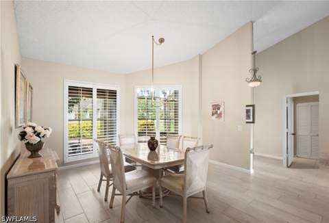 4570 Ashton Ct, Naples FL - photo 7 of 32