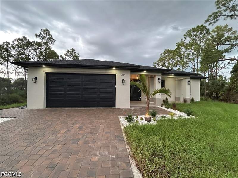 3 bedroom SingleFamilyResidence at 3110 17th St W, Lehigh Acres, Lehigh Acres — photo 2