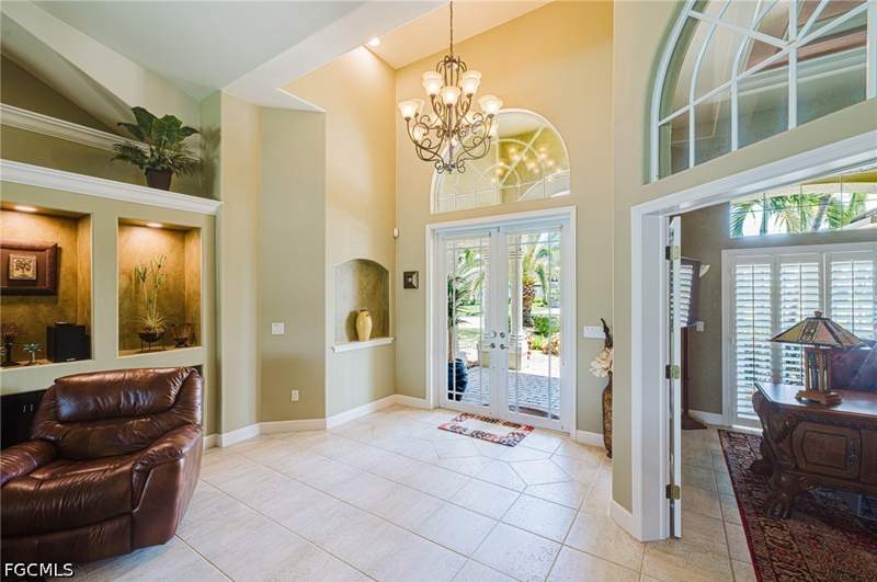 4 bedroom SingleFamilyResidence at 1925 Harbour Cir, Cape Harbour, Cape Coral — photo 3