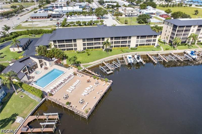 2 bedroom Condominium at 4719 SE 17th Pl 103, Clipper Bay Condo, Cape Coral — photo 2