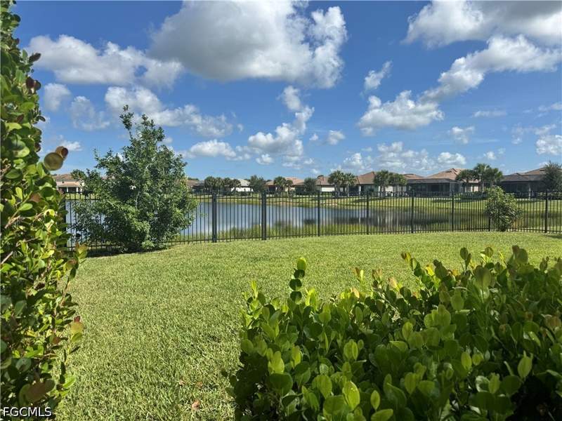 4 bedroom SingleFamilyResidence at 16207 Bacopa Dr, Hampton Lakes, Alva — photo 4