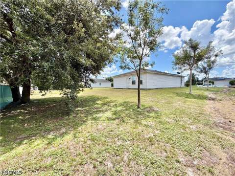 2800 26th St SW, Lehigh Acres FL - photo 6 of 23