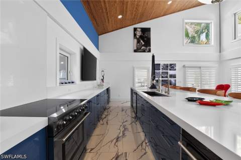 1195 Mockingbird Ln, Naples FL - photo 12 of 50