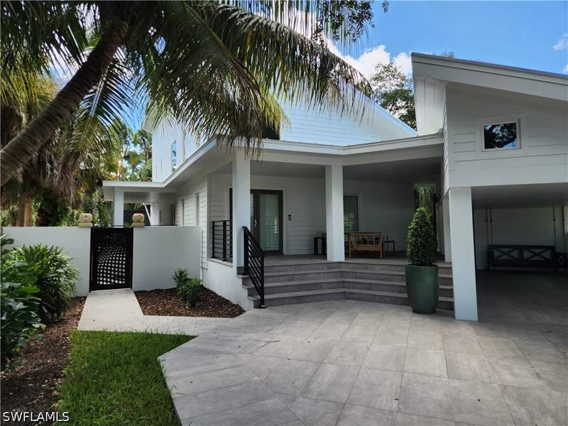 3 bedroom SingleFamilyResidence at 1195 Mockingbird Ln, Rock Harbor, Naples — photo 2