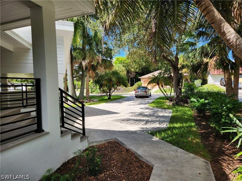 3 bedroom SingleFamilyResidence at 1195 Mockingbird Ln, Rock Harbor, Naples — photo 4