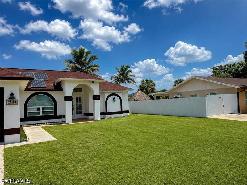 4 bedroom SingleFamilyResidence at 2154 50th Ter SW, Golden Gate City, Naples — photo 2