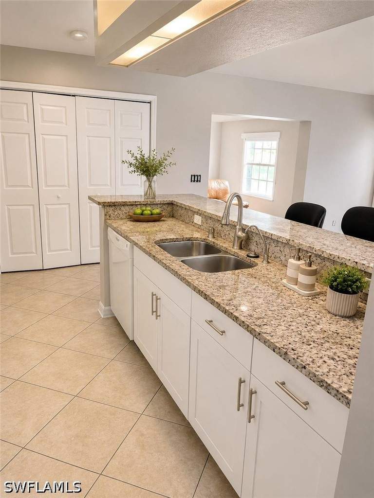 4 bedroom SingleFamilyResidence at 2154 50th Ter SW, Golden Gate City, Naples — photo 4