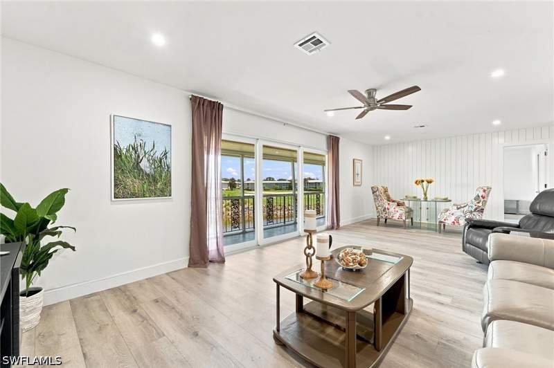 2 bedroom Condominium at 105 Harrison Rd 2, Glades Country Club, Naples — photo 5