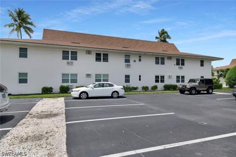 235 Seaview Ct B2, Marco Island FL - photo 20 of 28