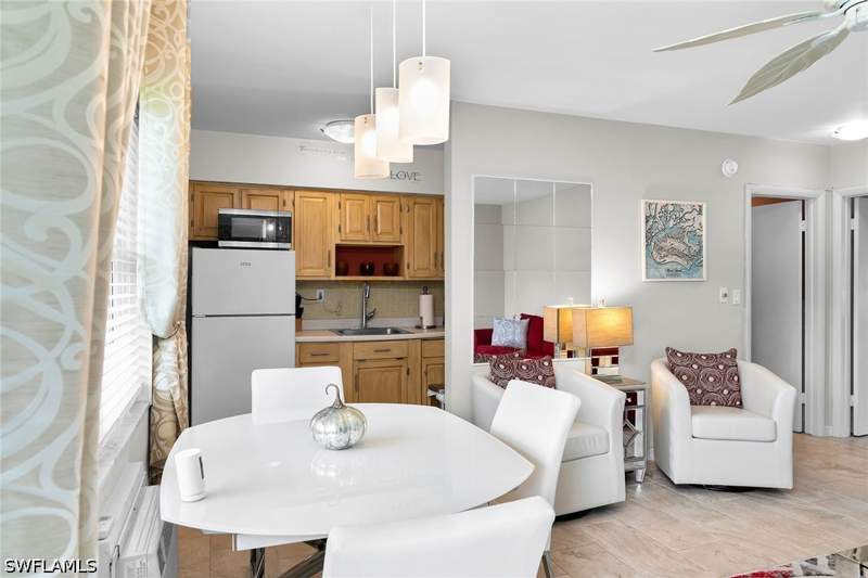 1 bedroom Condominium at 235 Seaview Ct B2, Seabreeze West, Marco Island — photo 5