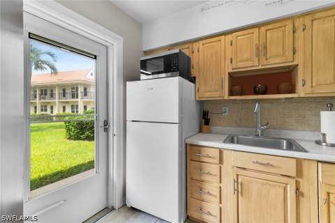 235 Seaview Ct B2, Marco Island FL - photo 9 of 28