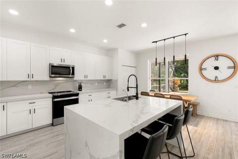1380 Areca Cv, Naples FL - photo 12 of 50