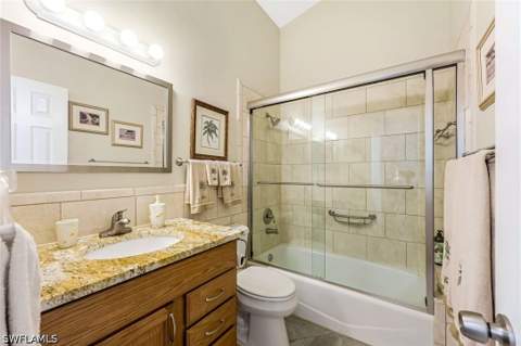 194 Albi Rd 8, Naples FL - photo 15 of 17