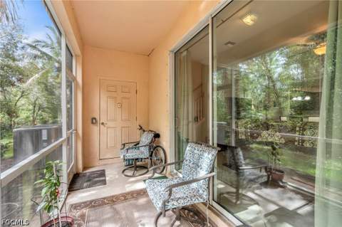 10266 Via Colomba Cir, Fort Myers FL - photo 7 of 50