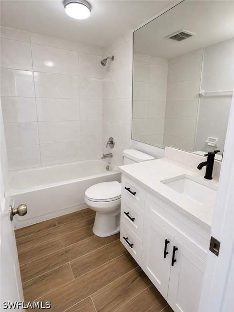 4100 Looking Glass Ln 3008, Naples FL - photo 7 of 13