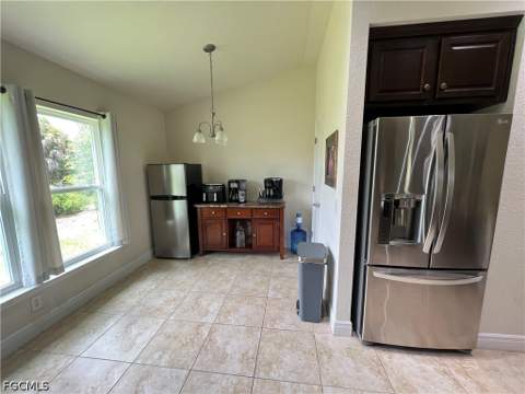 555 Sargent St, Lehigh Acres FL - photo 11 of 28