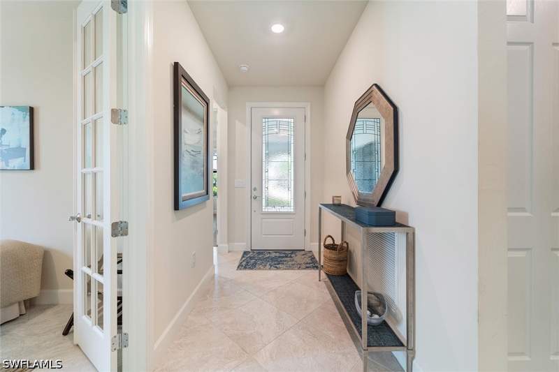2 bedroom SingleFamilyResidence at 9406 Greyhawk Trl, Greyhawk At Golf Club Of The Everglades, Naples — photo 3