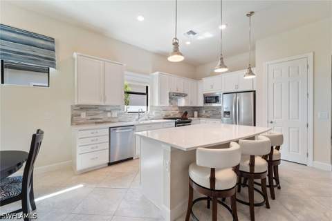 9406 Greyhawk Trl, Naples FL - photo 7 of 48