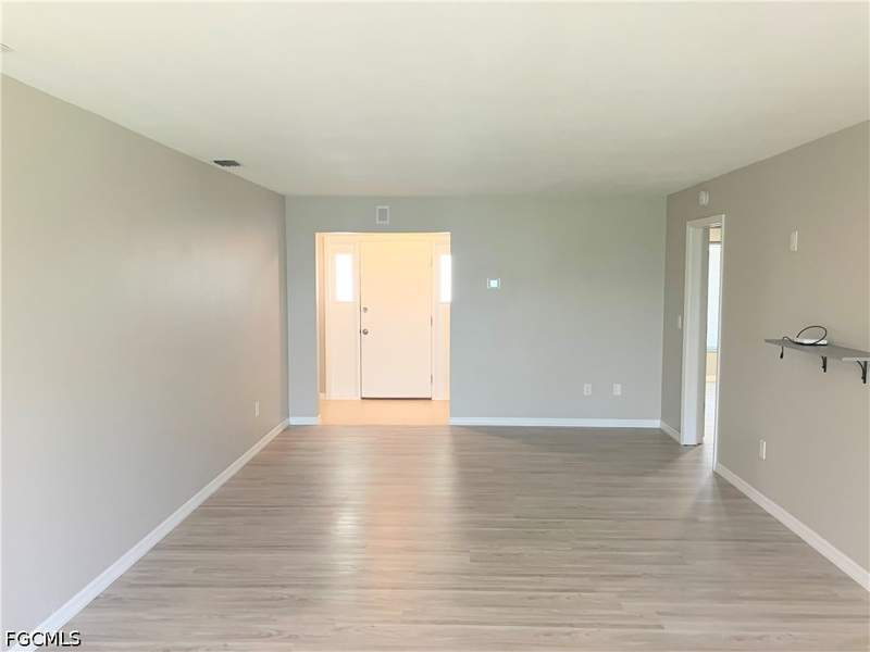 2 bedroom Attached at 1254 Hazeltine Dr, Brandywine, Fort Myers — photo 5