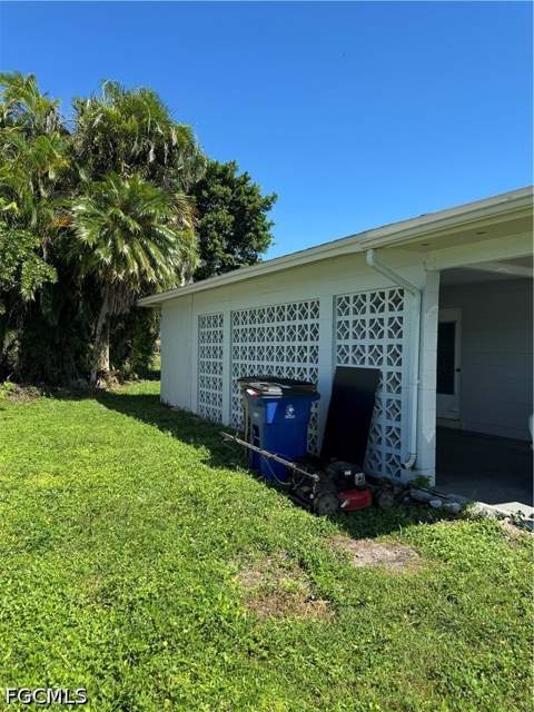 1109 E Jasmine Rd, Lehigh Acres FL - photo 12 of 57