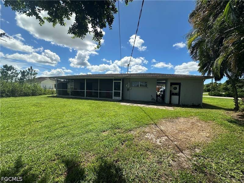 3 bedroom SingleFamilyResidence at 1109 E Jasmine Rd, Lehigh Acres, Lehigh Acres — photo 5