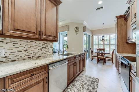 9234 Spring Run Blvd, Estero FL - photo 7 of 41