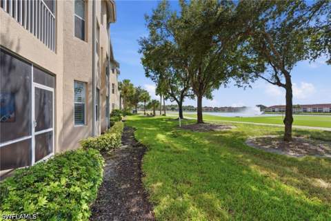 2720 Cypress Trace Cir 2915, Naples FL - photo 13 of 15