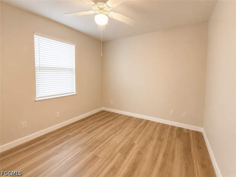 3 bedroom SingleFamilyResidence at 11330 Lakeland Cir, Silverlakes, Fort Myers — photo 5