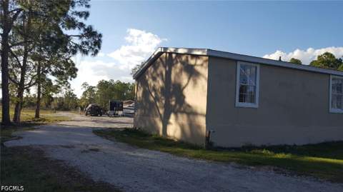 16960 Wildcat Dr, Fort Myers FL - photo 6 of 27
