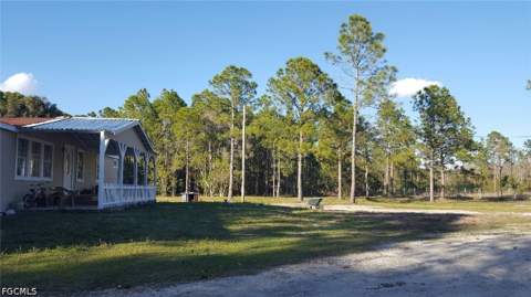 16960 Wildcat Dr, Fort Myers FL - photo 7 of 27