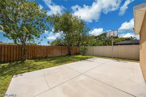 315 Burnt Pine Dr, Naples FL - photo 6 of 34