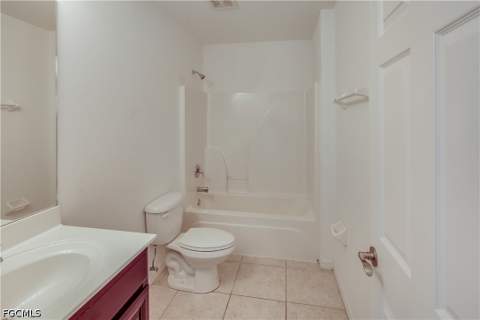 3800 Clearbrook Ln, Fort Myers FL - photo 13 of 28