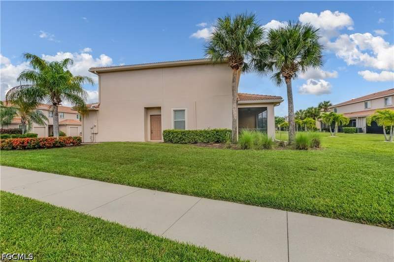 3 bedroom Townhouse at 3800 Clearbrook Ln, Townhomes Of San Simeon, Fort Myers — photo 2