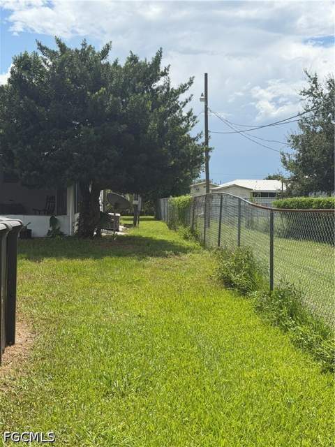 306 Pinecrest Ave NW, Moore Haven FL - photo 11 of 34