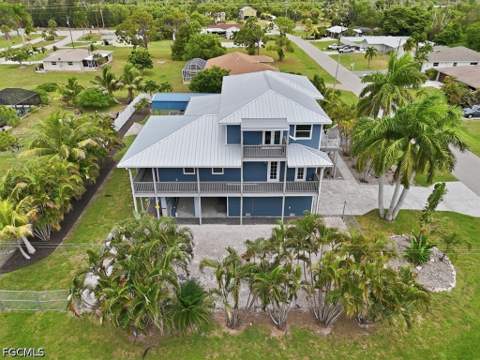 5711 Linden Ln, Bokeelia FL - photo 10 of 50