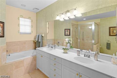 16137 Mount Abbey Way 202, Fort Myers FL - photo 22 of 32