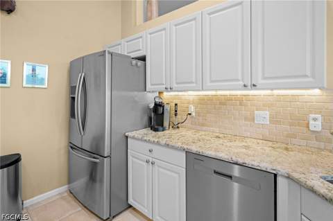 16137 Mount Abbey Way 202, Fort Myers FL - photo 8 of 32