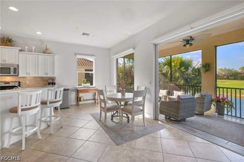 10251 Glastonbury Cir 201, Fort Myers FL - photo 7 of 43