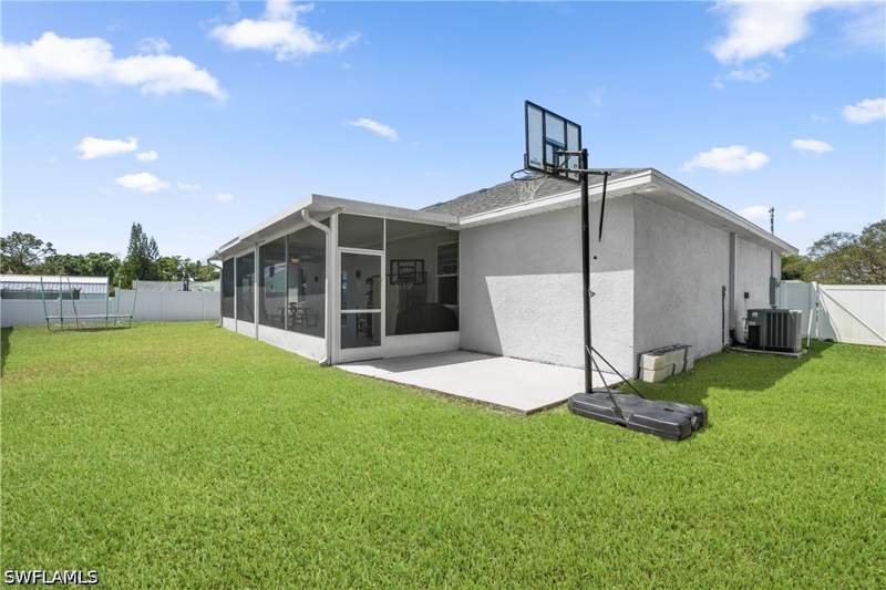 4 bedroom SingleFamilyResidence at 27257 Pinecrest Ln, Bonita Springs, Bonita Springs — photo 5