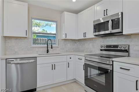 367 Rosemont Dr, Fort Myers FL - photo 8 of 36